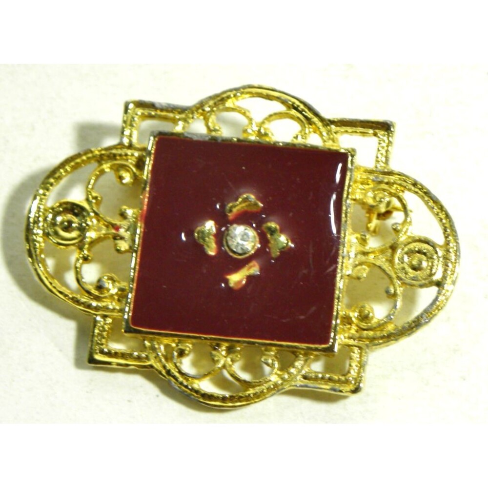 Vintage Ornate Brooch Pin Gold Tone Open Work Red Enamel Rhinestone Scroll